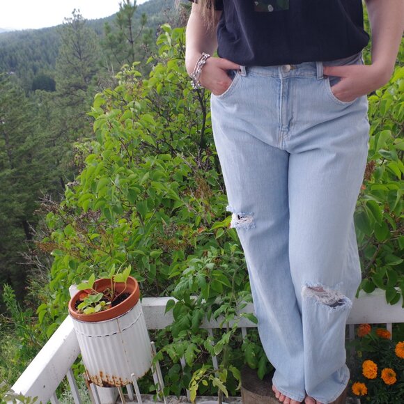 H& M Stone Washed Wide Leg Jeans - Picture 4 of 7